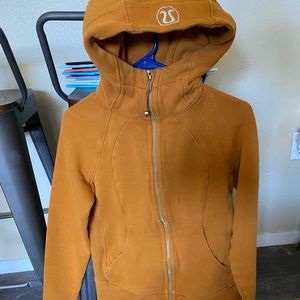 Lululemon Scuba zip hoodie!